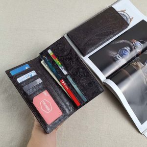 Ví dài dập hoa văn độc đáo màu nâu - WL105